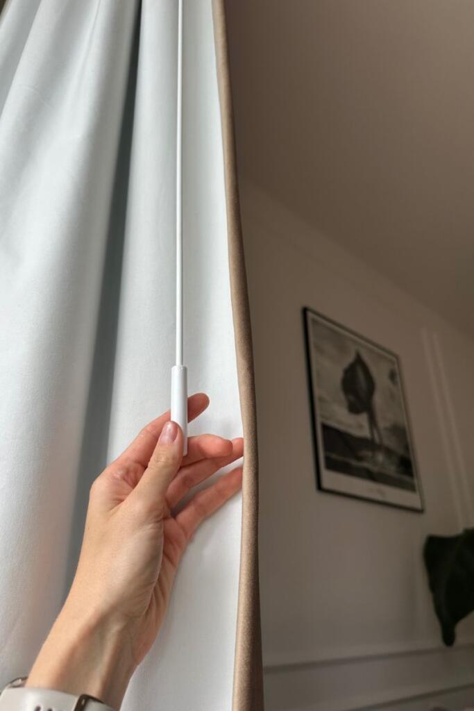 Podszewka zaciemniająca 100% blackout stosowana w zasłonach szytych na wymiar